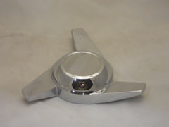 SET OF 4 SWEPT STUD MOUNT SPINNER TRIBAR KNOCKOFF CHROME WHEEL RIM CENTER CAPS