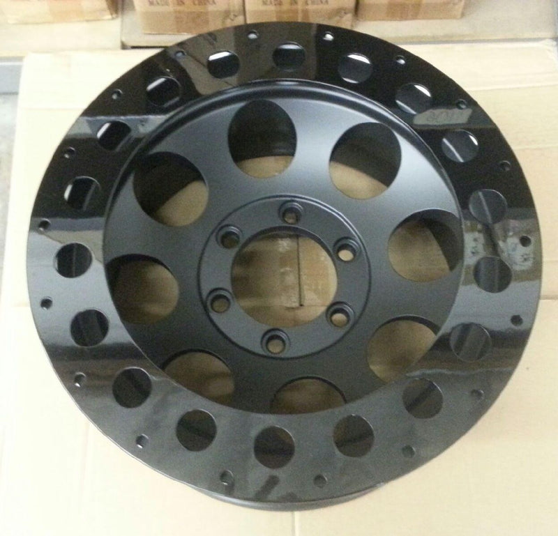 GLOSS BLACK 16
